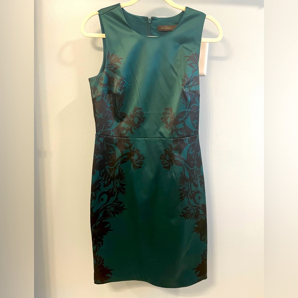 Limited satin printed dress